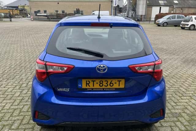 Toyota Yaris (2018) thumbnail 4