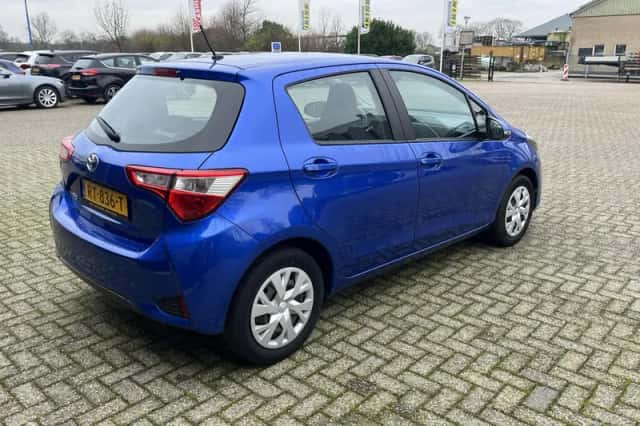 Toyota Yaris (2018) thumbnail 5