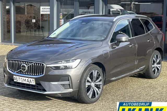 Volvo XC60 (2022) thumbnail 1