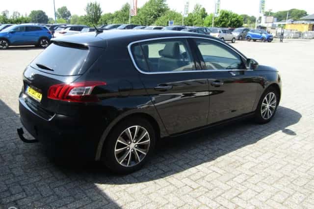 Peugeot 308 (2014) thumbnail 5