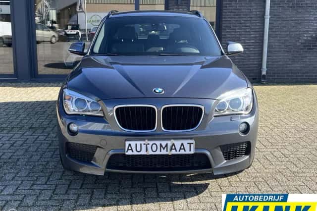 BMW X1 (2015) thumbnail 2