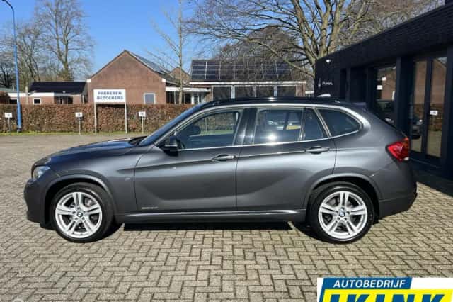 BMW X1 (2015) thumbnail 3