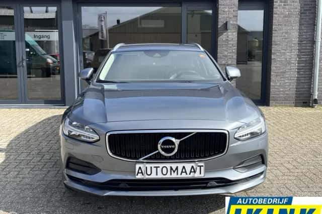 Volvo V90 (2019) thumbnail 2
