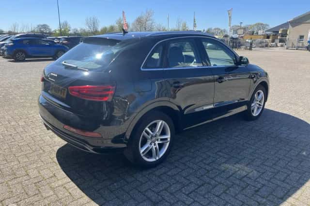 Audi Q3 (2014) thumbnail 4