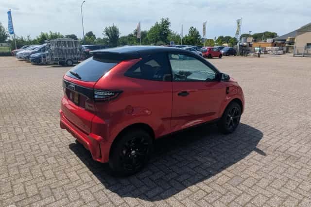 Aixam e-Coupe (2025) thumbnail 5