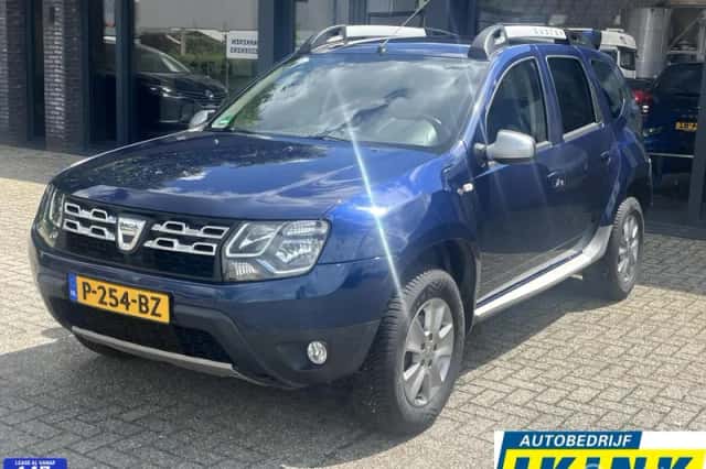 Dacia Duster (2016) thumbnail 1