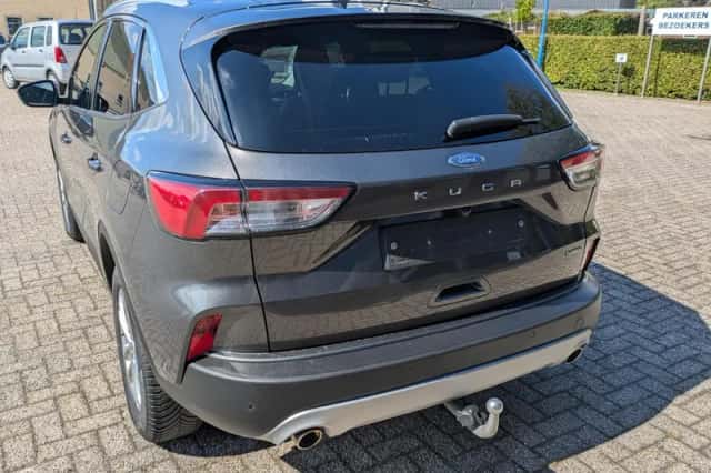 Ford Kuga (2022) thumbnail 5