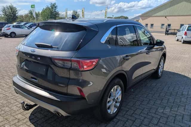 Ford Kuga (2022) thumbnail 6