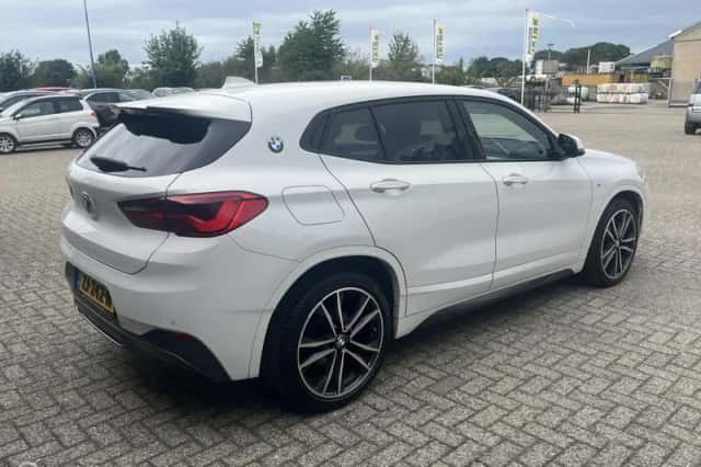 BMW X2 (2019) thumbnail 5