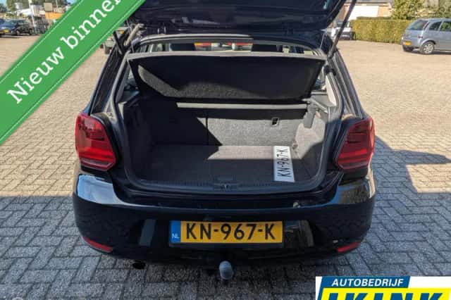 Volkswagen Polo (2015) thumbnail 3