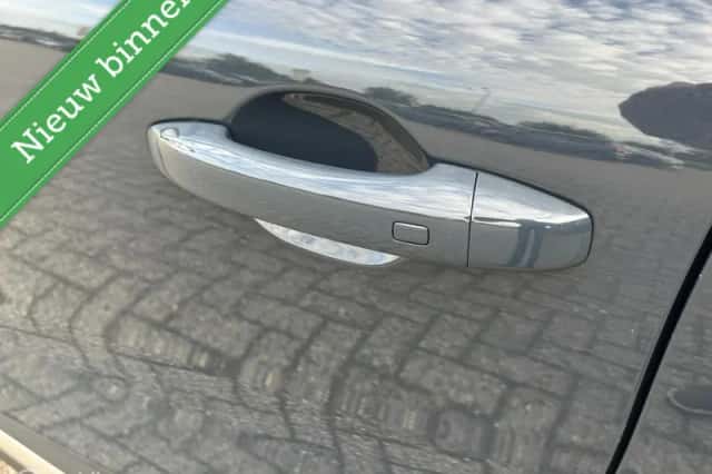 Renault Captur (2020) thumbnail 6