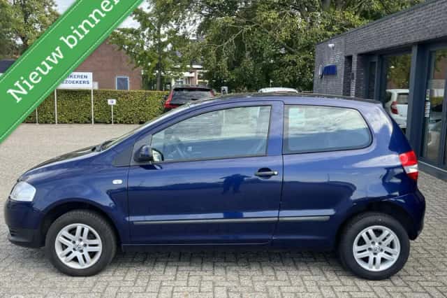 Volkswagen Fox (2006) thumbnail 5
