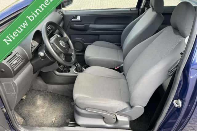 Volkswagen Fox (2006) thumbnail 6