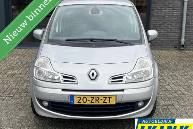 Renault Modus (2008) thumbnail 2