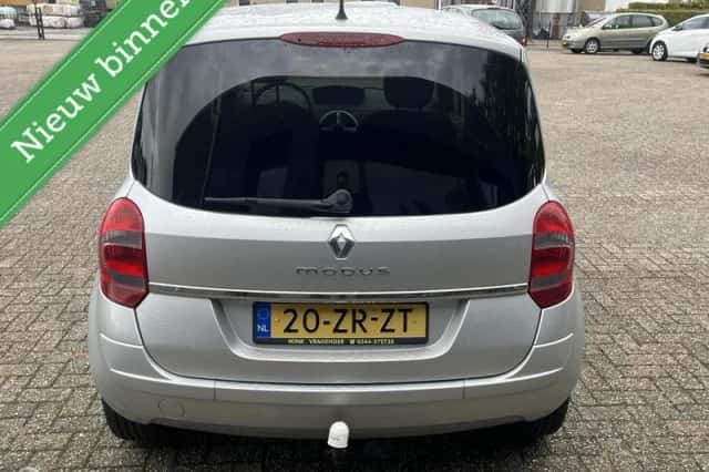Renault Modus (2008) thumbnail 4