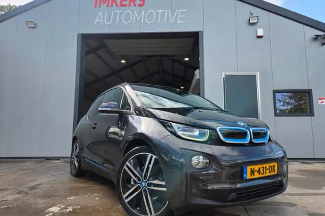 BMW i3 (2015) thumbnail 1