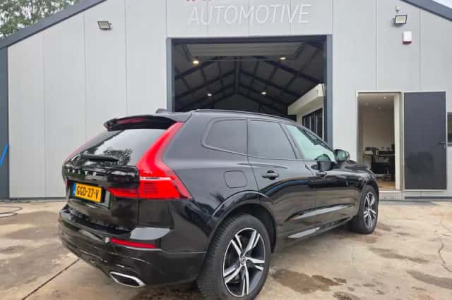 Volvo XC60 (2019) thumbnail 4