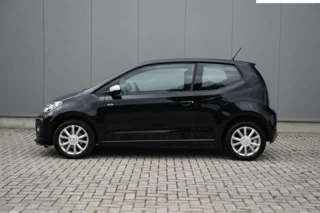 Volkswagen Up! (2016) thumbnail 2