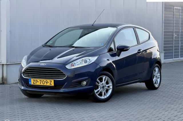 Ford Fiesta (2015) thumbnail 1