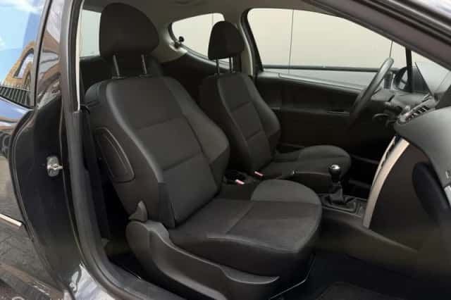 Peugeot 207 (2011) thumbnail 5