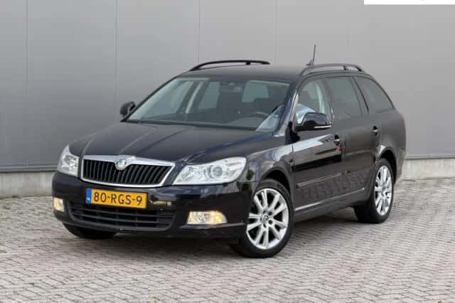 Škoda Octavia (2011) thumbnail 1
