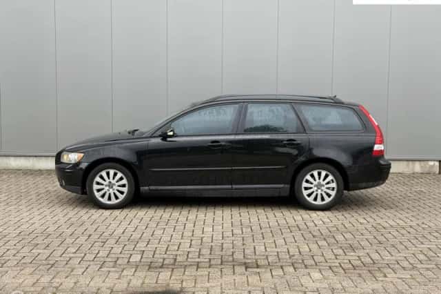 Volvo V50 (2004) thumbnail 2
