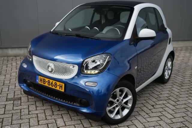 Smart ForTwo (2015) thumbnail 4