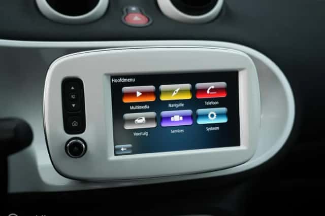 Smart ForTwo (2015) thumbnail 6