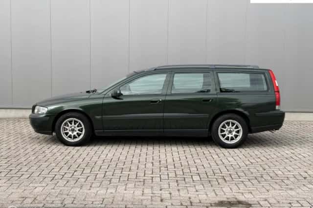 Volvo V70 (2000) thumbnail 2