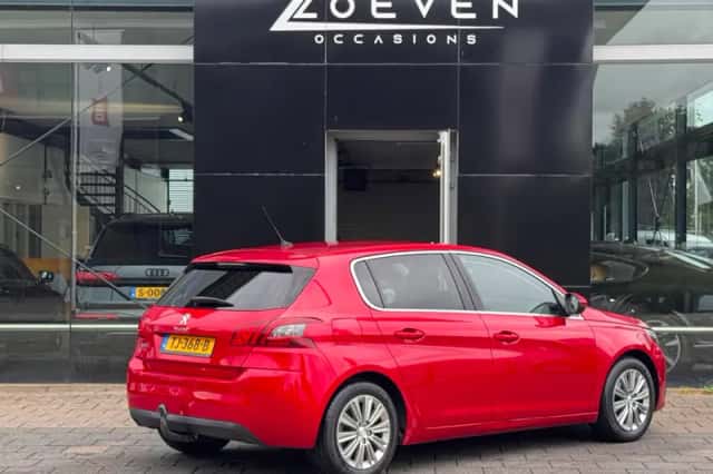 Peugeot 308 (2018) thumbnail 5