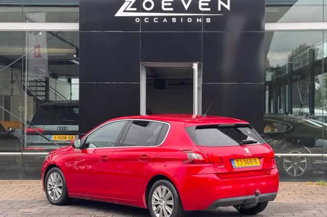 Peugeot 308 (2018) thumbnail 6