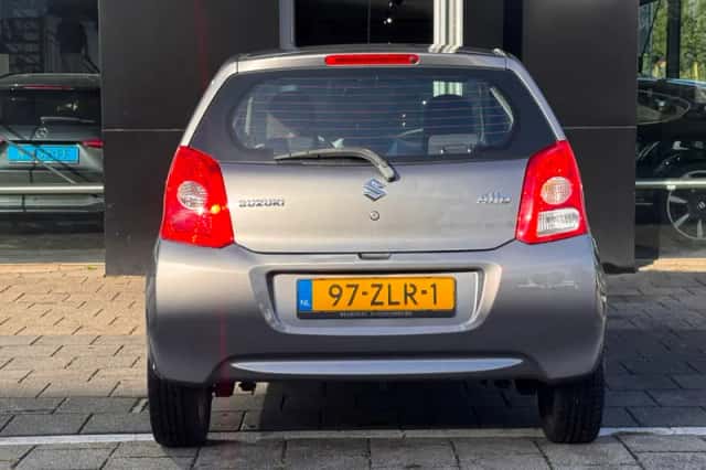 Suzuki Alto (2013) thumbnail 5