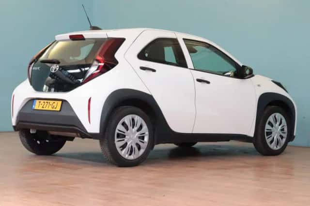 Toyota Aygo X (2023) thumbnail 3