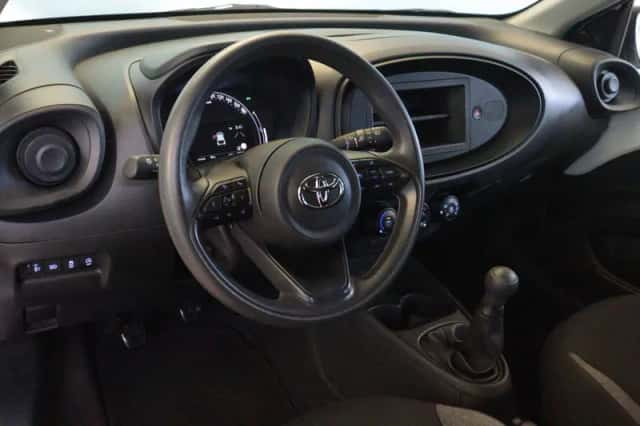 Toyota Aygo X (2023) thumbnail 4