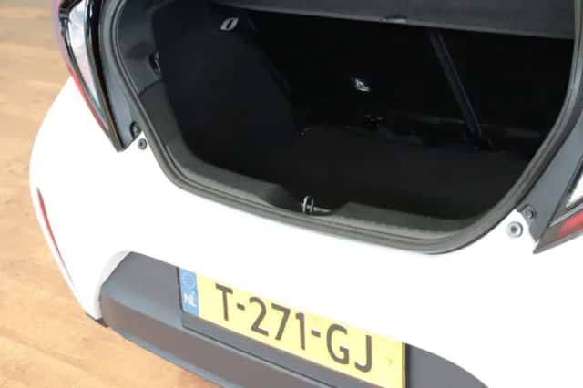 Toyota Aygo X (2023) thumbnail 6