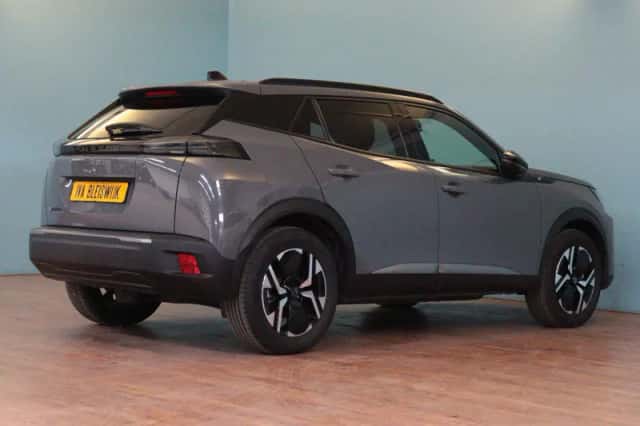 Peugeot e-2008 (2025) thumbnail 3