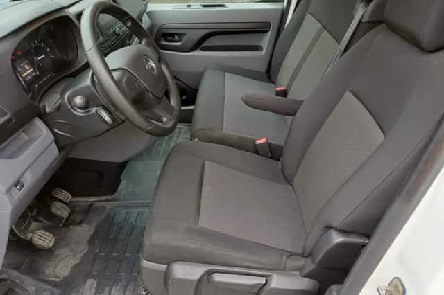 Opel Vivaro (2022) thumbnail 5