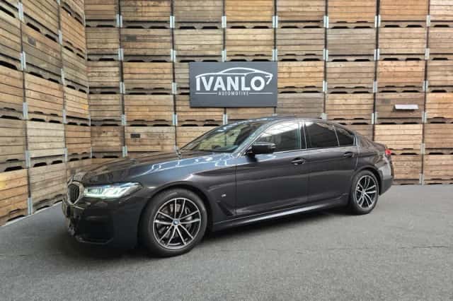 BMW 5-Serie (2023) thumbnail 1