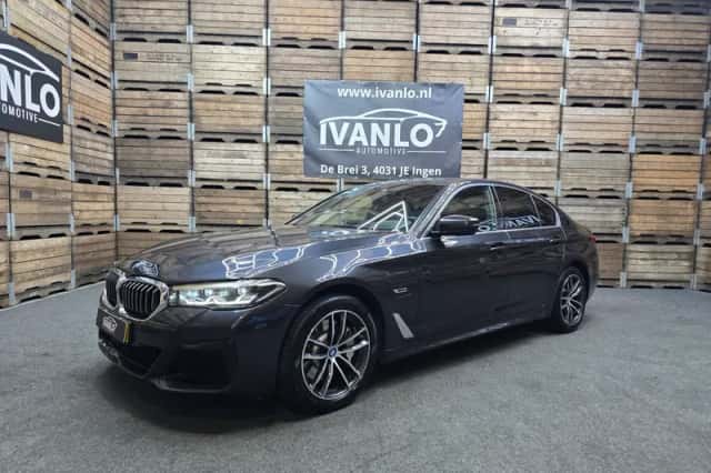 BMW 5-Serie (2023) thumbnail 1