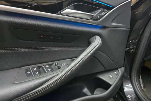 BMW 5-Serie (2023) thumbnail 4