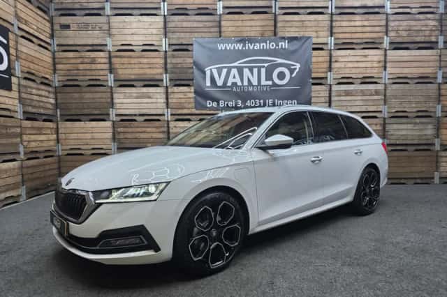 Škoda Octavia (2021) thumbnail 1