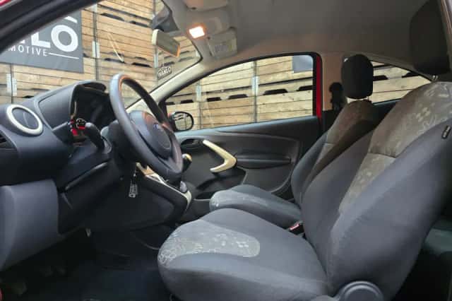 Ford Ka (2014) thumbnail 5