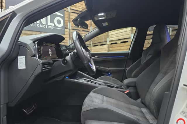 Volkswagen Golf (2021) thumbnail 5