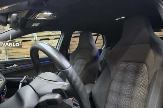 Volkswagen Golf (2021) thumbnail 6