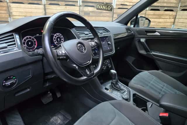 Volkswagen Tiguan (2018) thumbnail 3