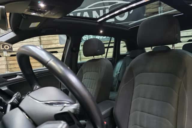 Volkswagen Tiguan (2018) thumbnail 6