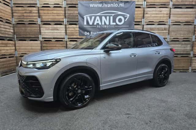 Volkswagen Tiguan (2025) thumbnail 1