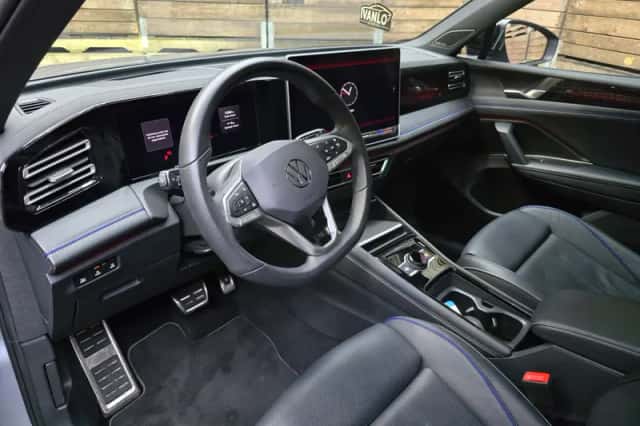 Volkswagen Tiguan (2025) thumbnail 3