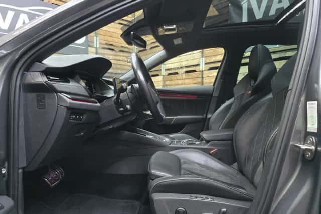 Škoda Octavia (2022) thumbnail 5