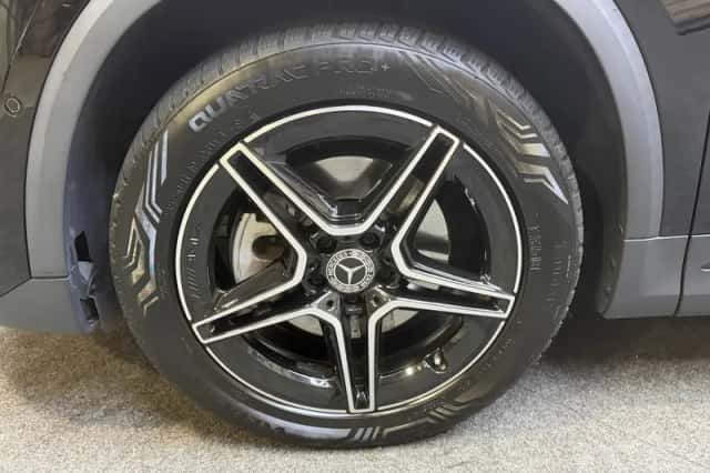 Mercedes-Benz GLA (2022) thumbnail 2